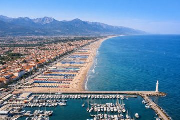 Exclusive private chauffeur transfer to Viareggio marina and luxury beachfront resorts