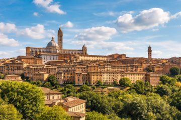 Exclusive chauffeur transfer to Siena boutique hotels and private Tuscan estates